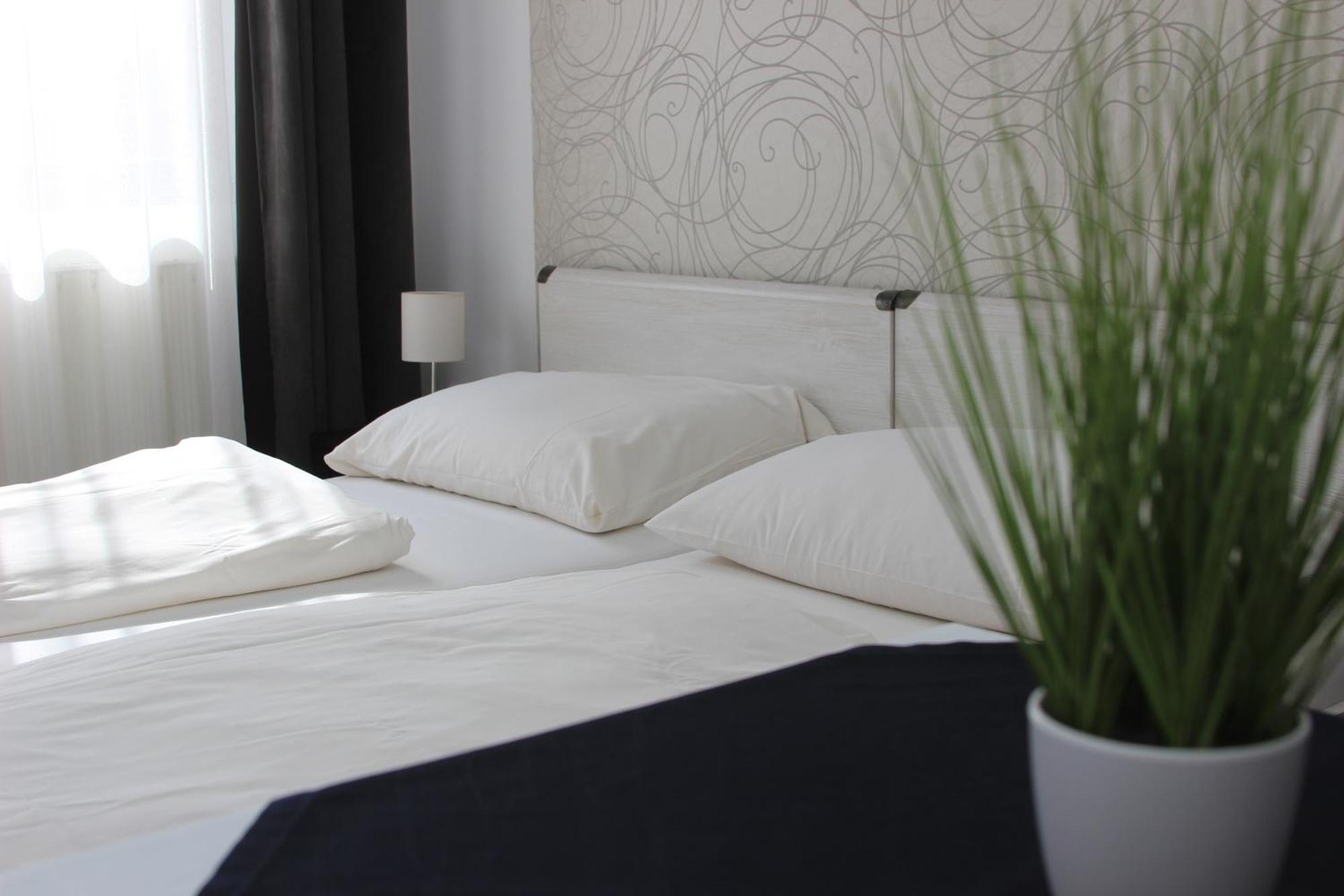 Eden Panzio Bed and Breakfast Έγκερ Εξωτερικό φωτογραφία