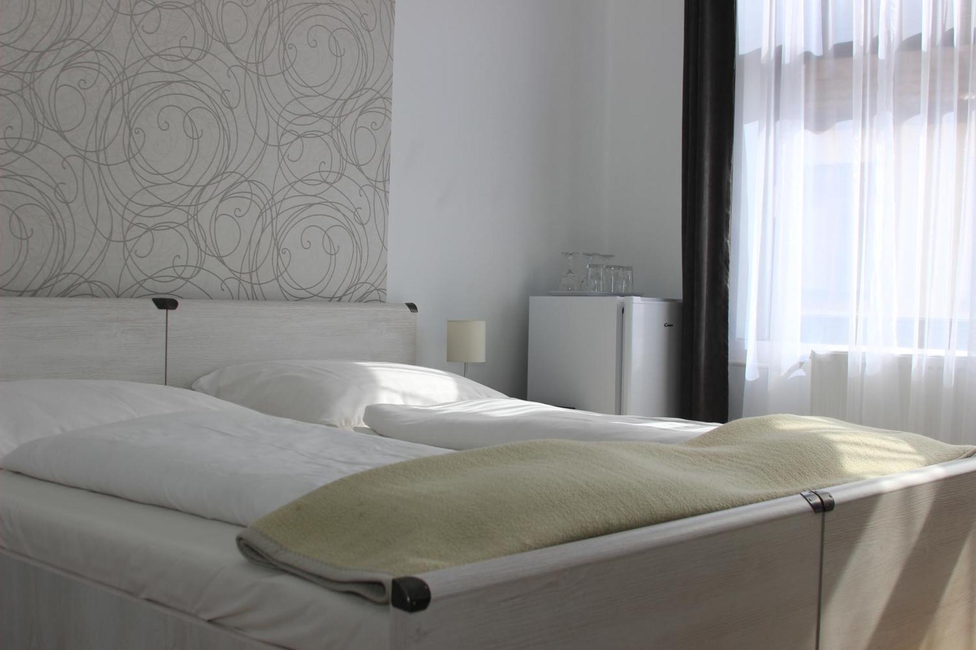Eden Panzio Bed and Breakfast Έγκερ Εξωτερικό φωτογραφία