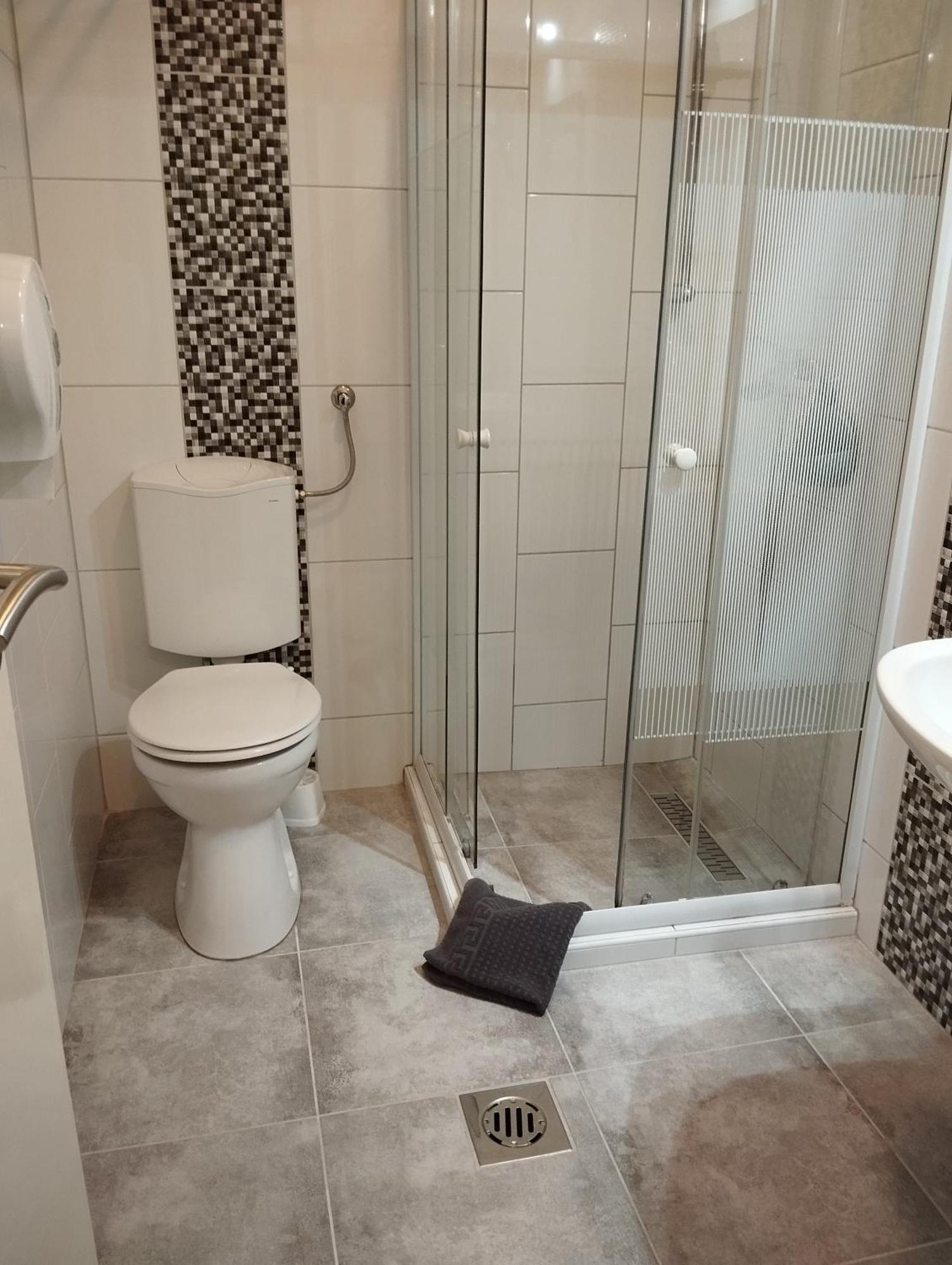 Eden Panzio Bed and Breakfast Έγκερ Εξωτερικό φωτογραφία