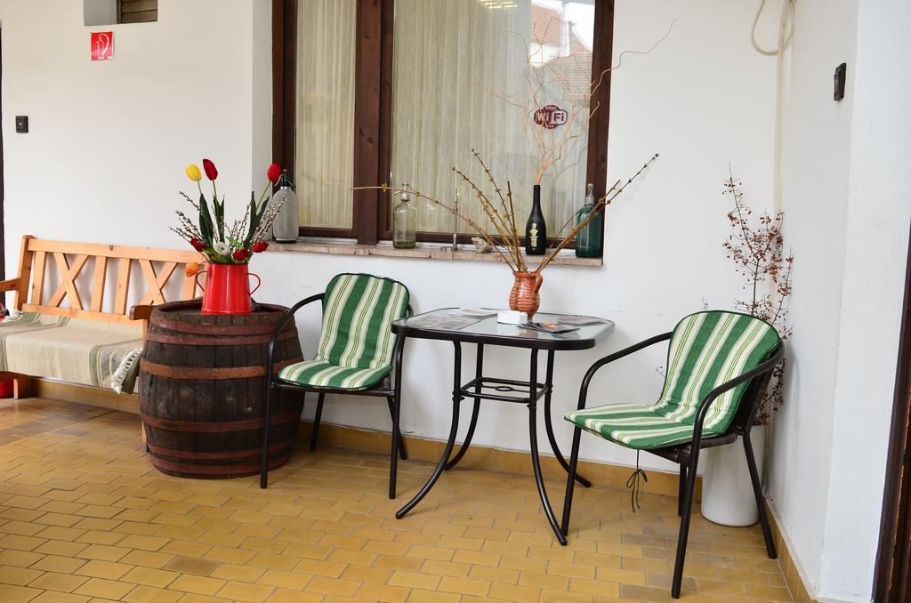 Eden Panzio Bed and Breakfast Έγκερ Εξωτερικό φωτογραφία