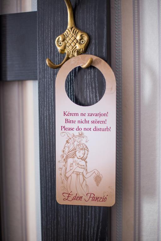 Eden Panzio Bed and Breakfast Έγκερ Εξωτερικό φωτογραφία