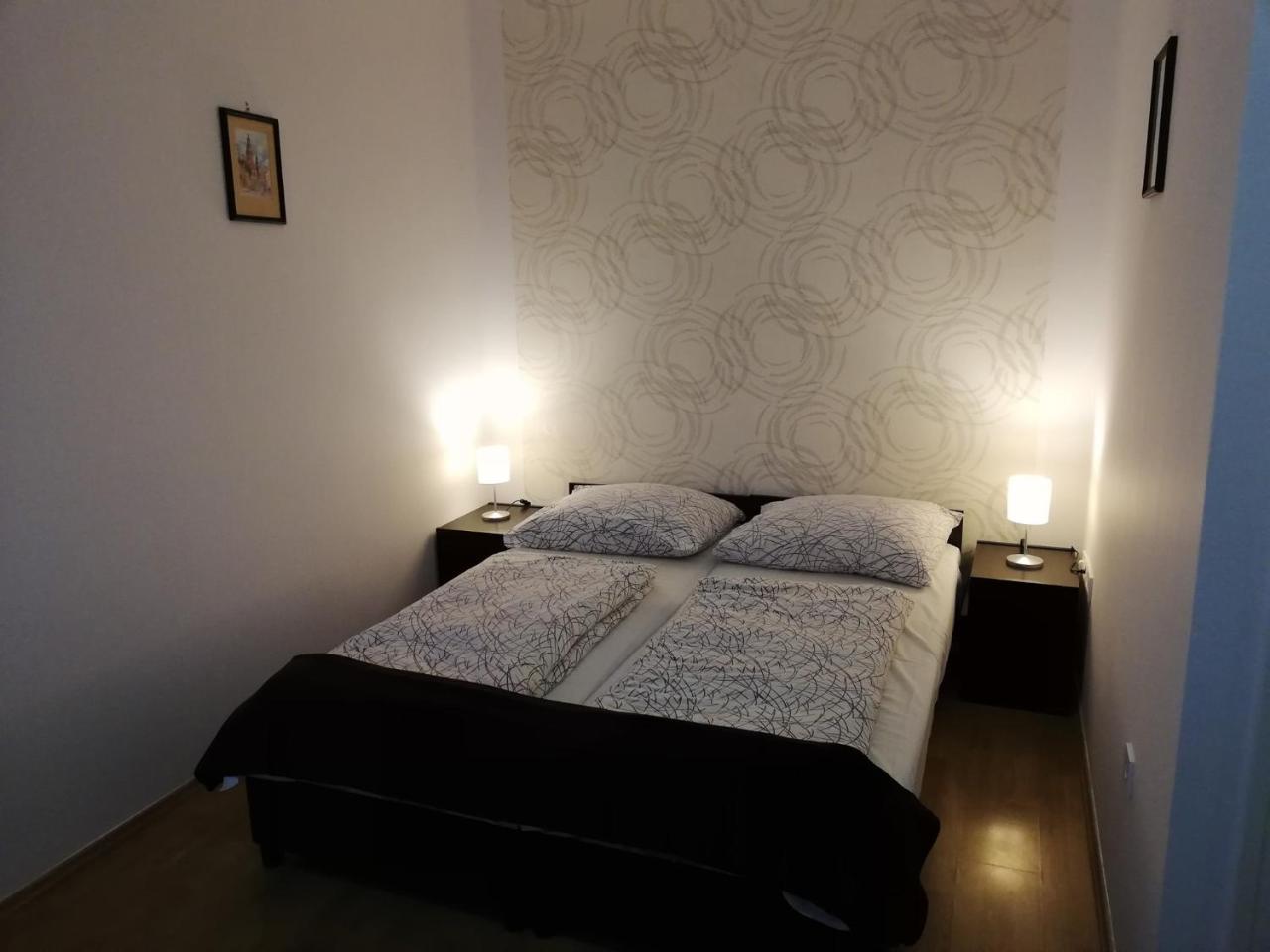 Eden Panzio Bed and Breakfast Έγκερ Εξωτερικό φωτογραφία