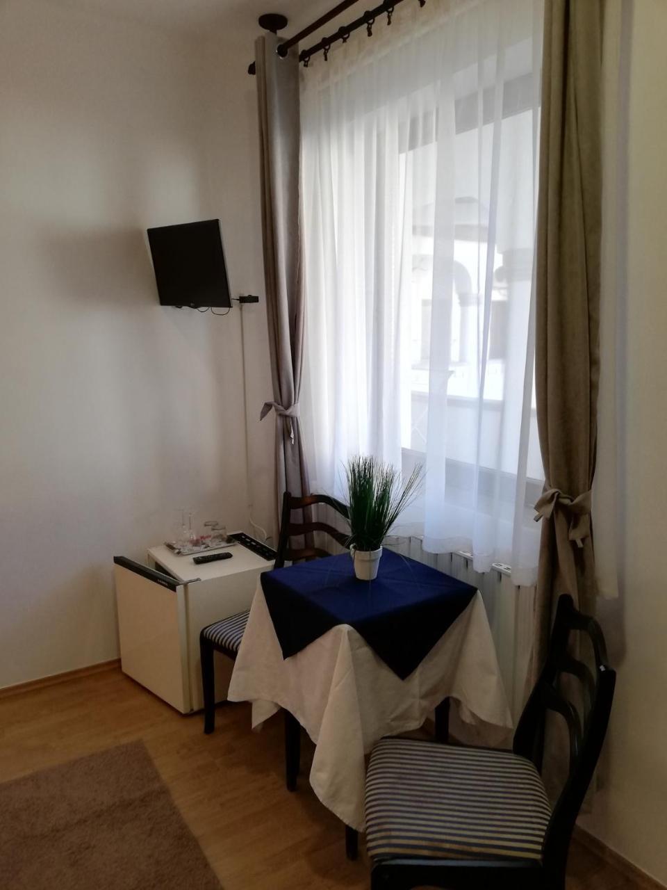 Eden Panzio Bed and Breakfast Έγκερ Εξωτερικό φωτογραφία
