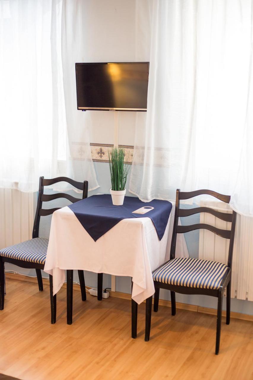 Eden Panzio Bed and Breakfast Έγκερ Εξωτερικό φωτογραφία